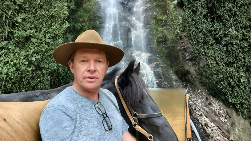 Altevir Seidel apresenta práticas simples e eficazes para cuidar de um cavalo corretamente no dia a dia, garantindo saúde, bem-estar e desempenho do animal.