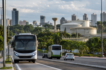 Reunião institucional sobre abastecimento de água, saneamento e transporte público em Cuiabá